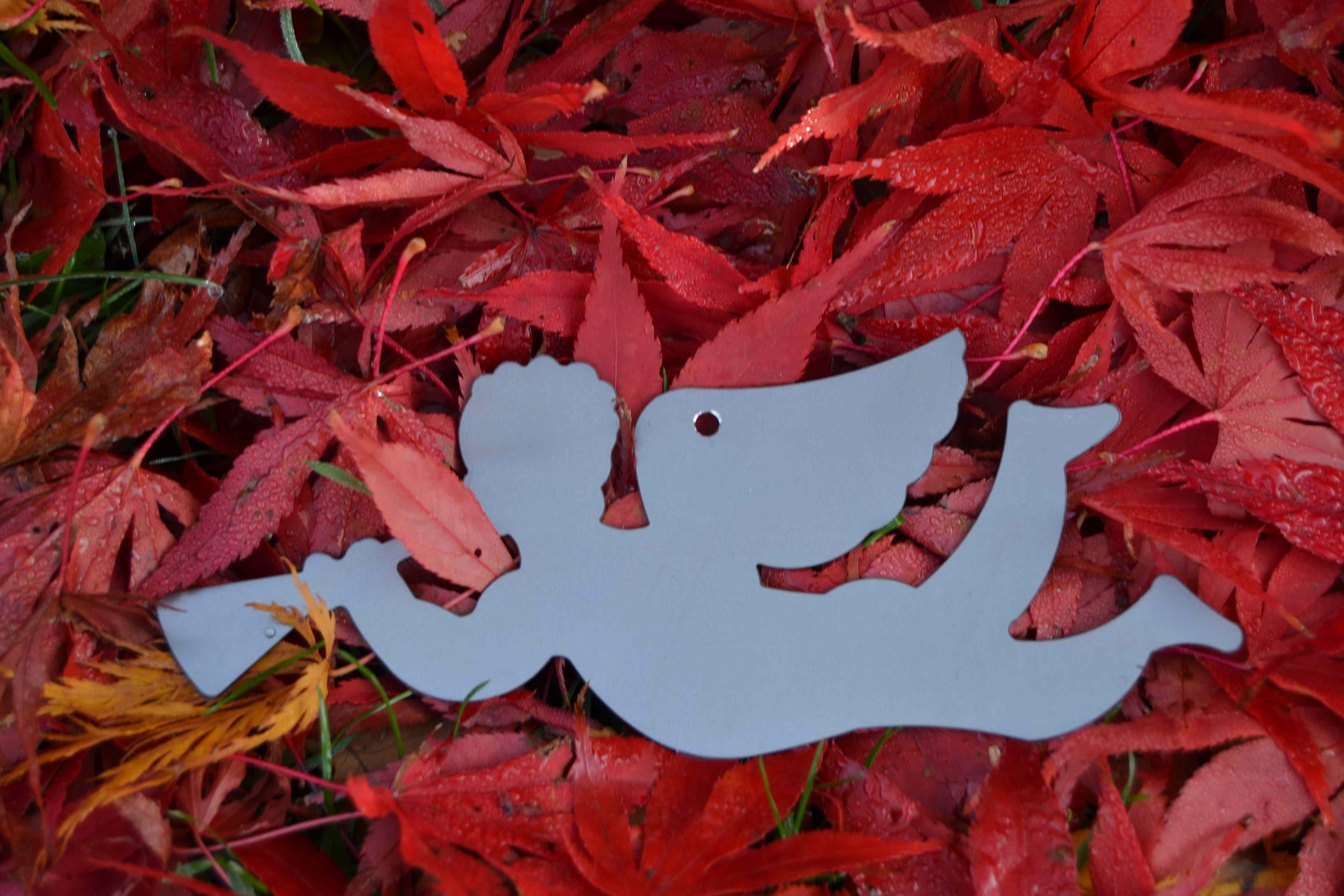 Engel aus Edelstahl als Dekoration